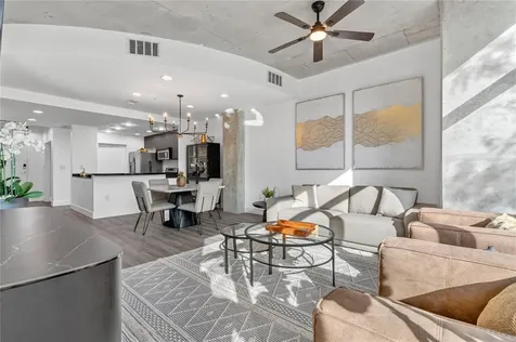 525 E Jackson Street Orlando FL 32801