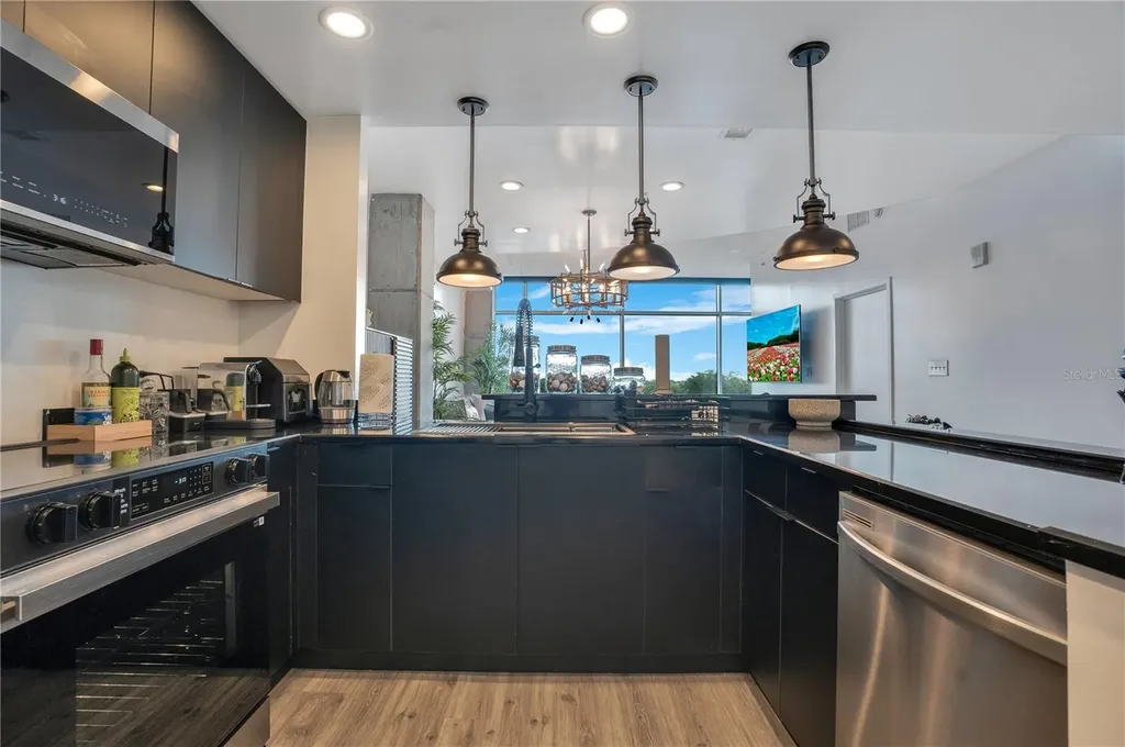 525 E Jackson Street Orlando FL 32801