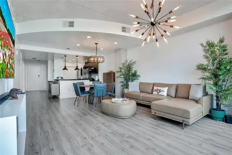 525 E Jackson Street Orlando FL 32801