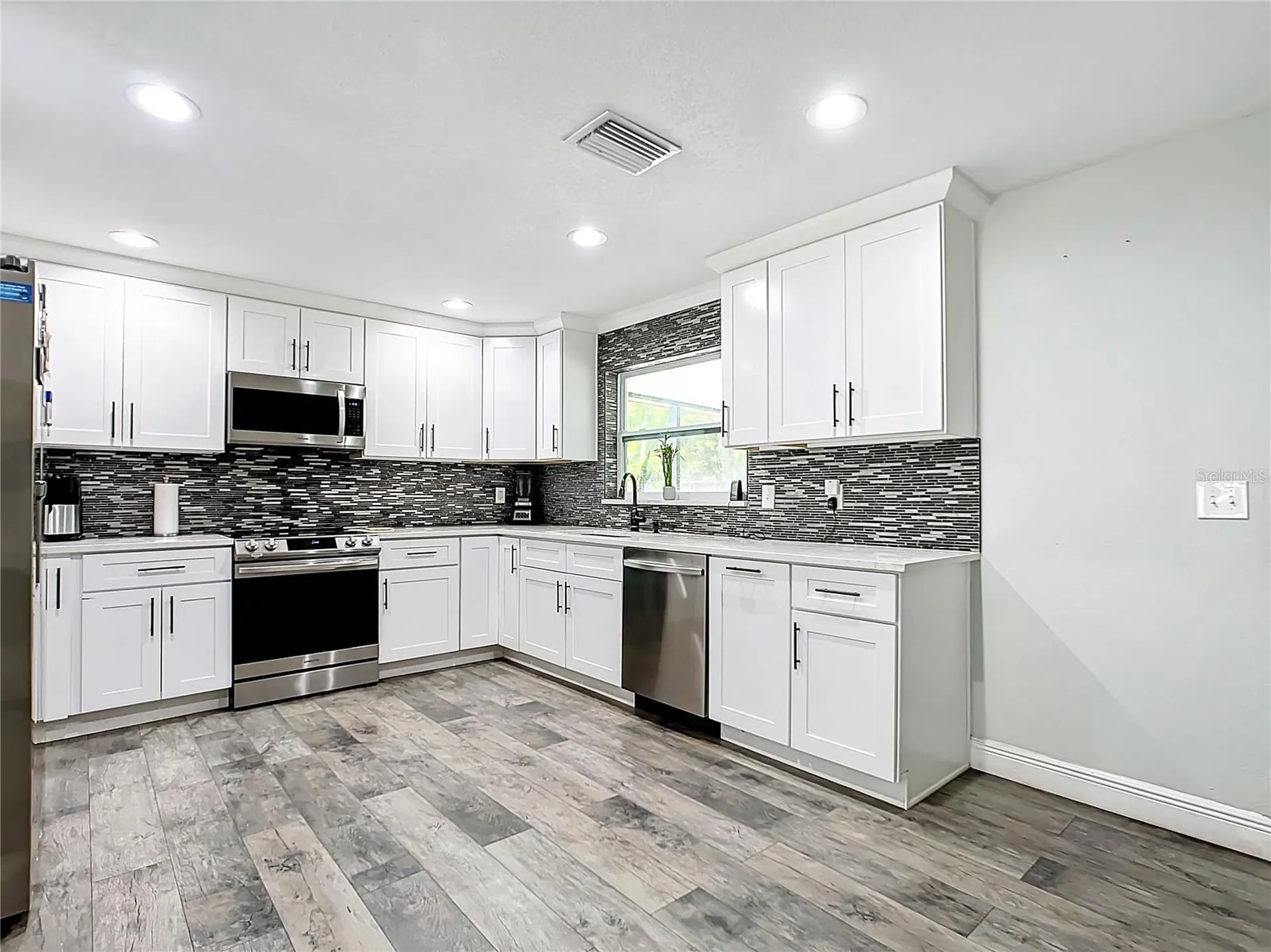 2175 Santa Paula Drive Dunedin FL 34698