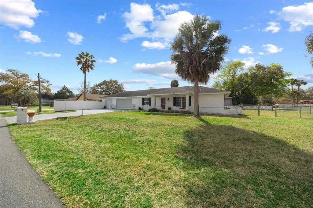 1 Cherry Lane Ocala FL 34472