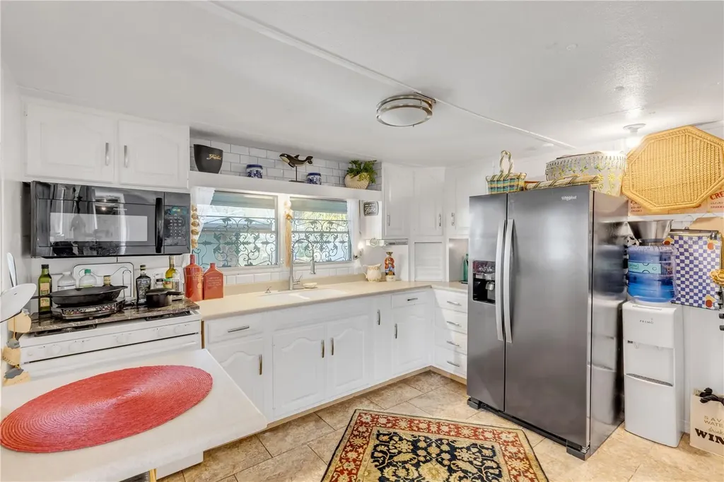 201 Gary Avenue Oak Hill FL 32759