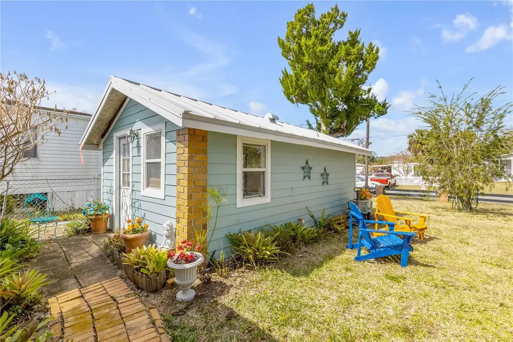 201 Gary Avenue Oak Hill FL 32759