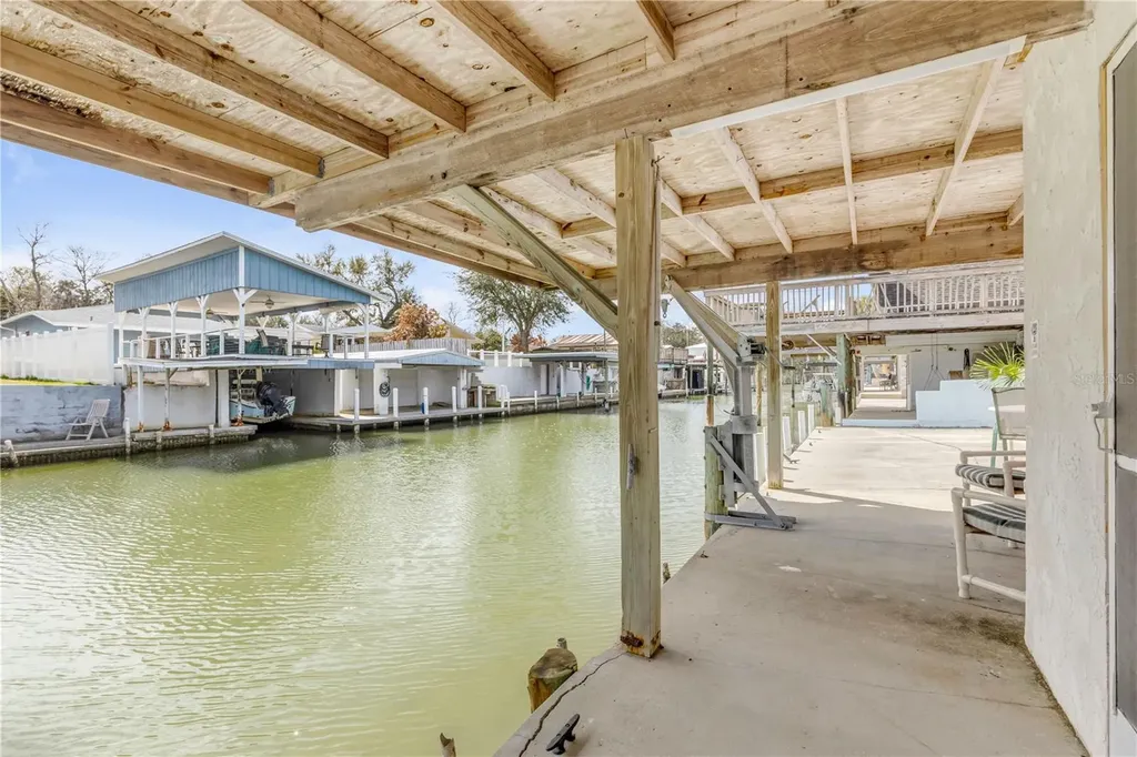 201 Gary Avenue Oak Hill FL 32759