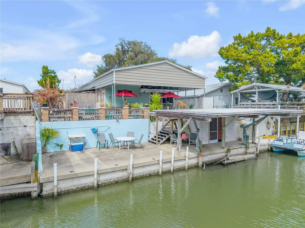 201 Gary Avenue Oak Hill FL 32759