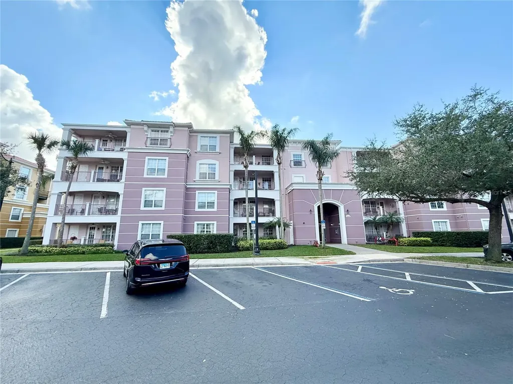 5048 Shoreway Loop Orlando FL 32819