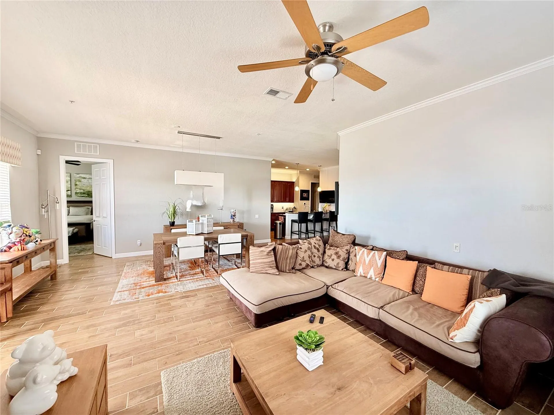 5048 Shoreway Loop Orlando FL 32819