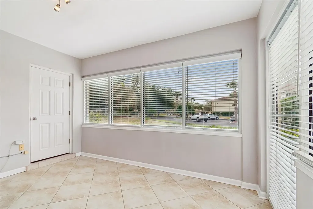 10375 Carrollwood Lane Tampa FL 33618
