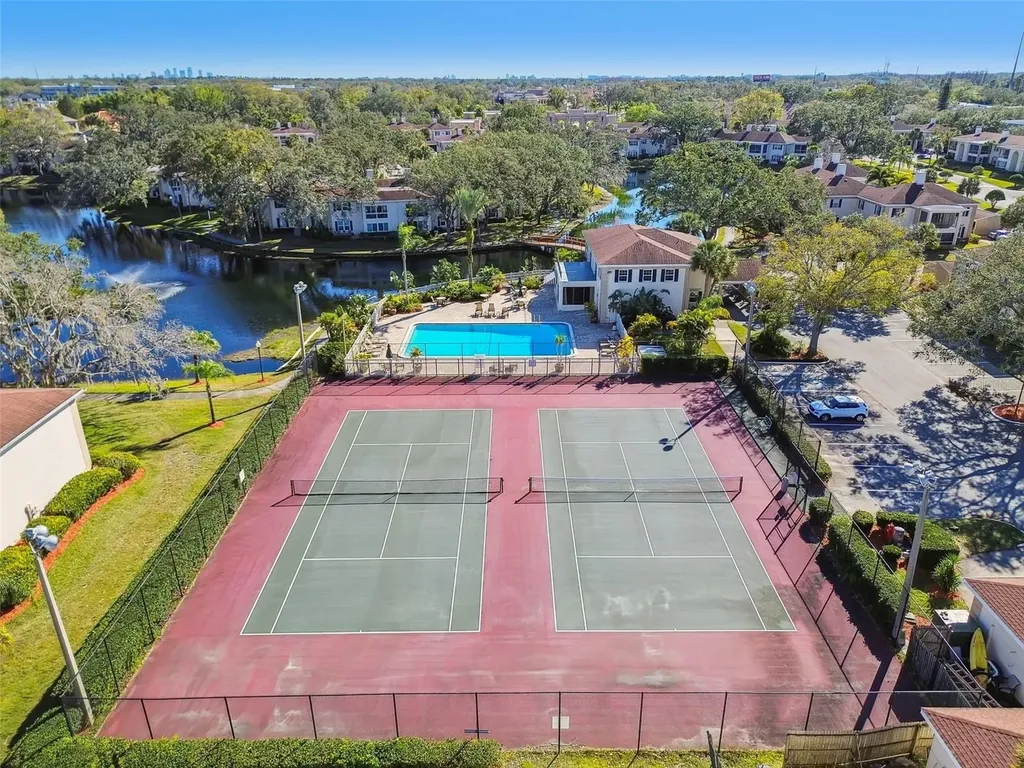 10375 Carrollwood Lane Tampa FL 33618