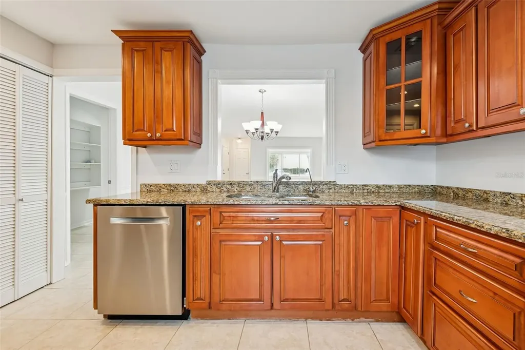 10375 Carrollwood Lane Tampa FL 33618
