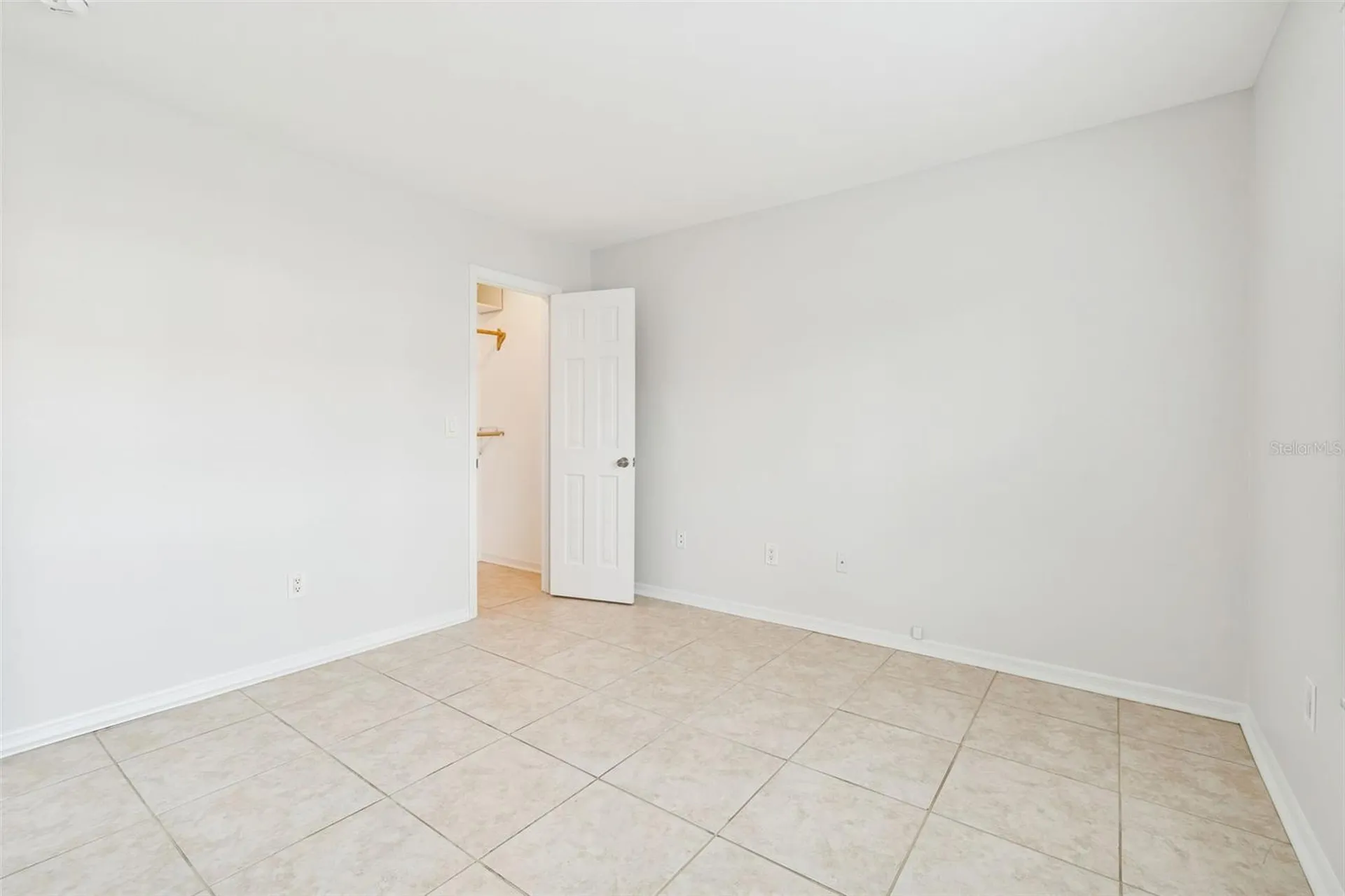 10375 Carrollwood Lane Tampa FL 33618