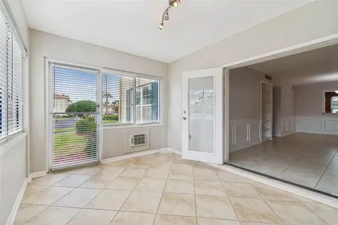 10375 Carrollwood Lane Tampa FL 33618