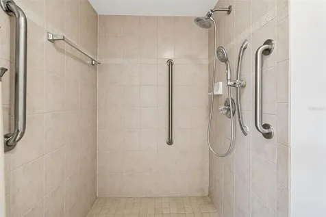 10375 Carrollwood Lane Tampa FL 33618