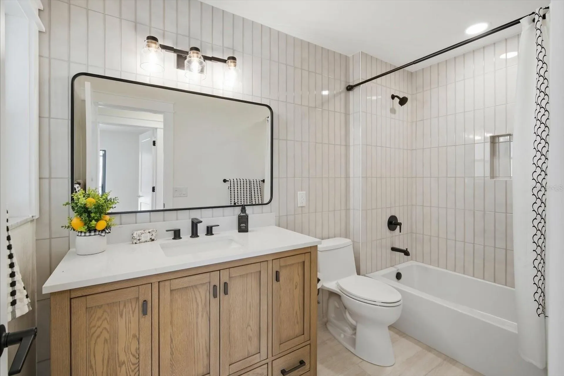 608 Gladstone Lane Holmes Beach FL 34217