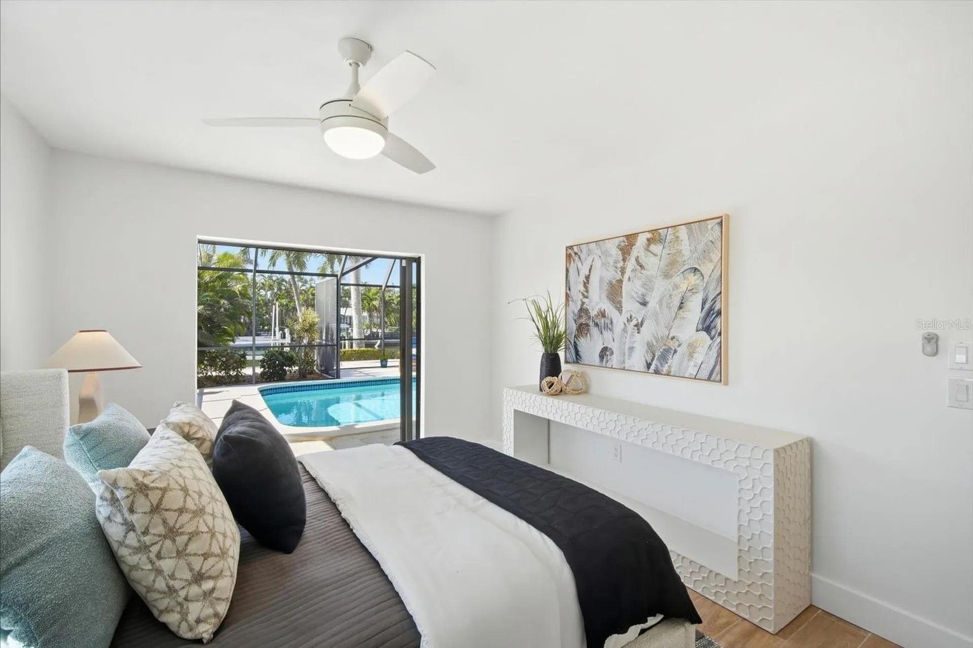 608 Gladstone Lane Holmes Beach FL 34217