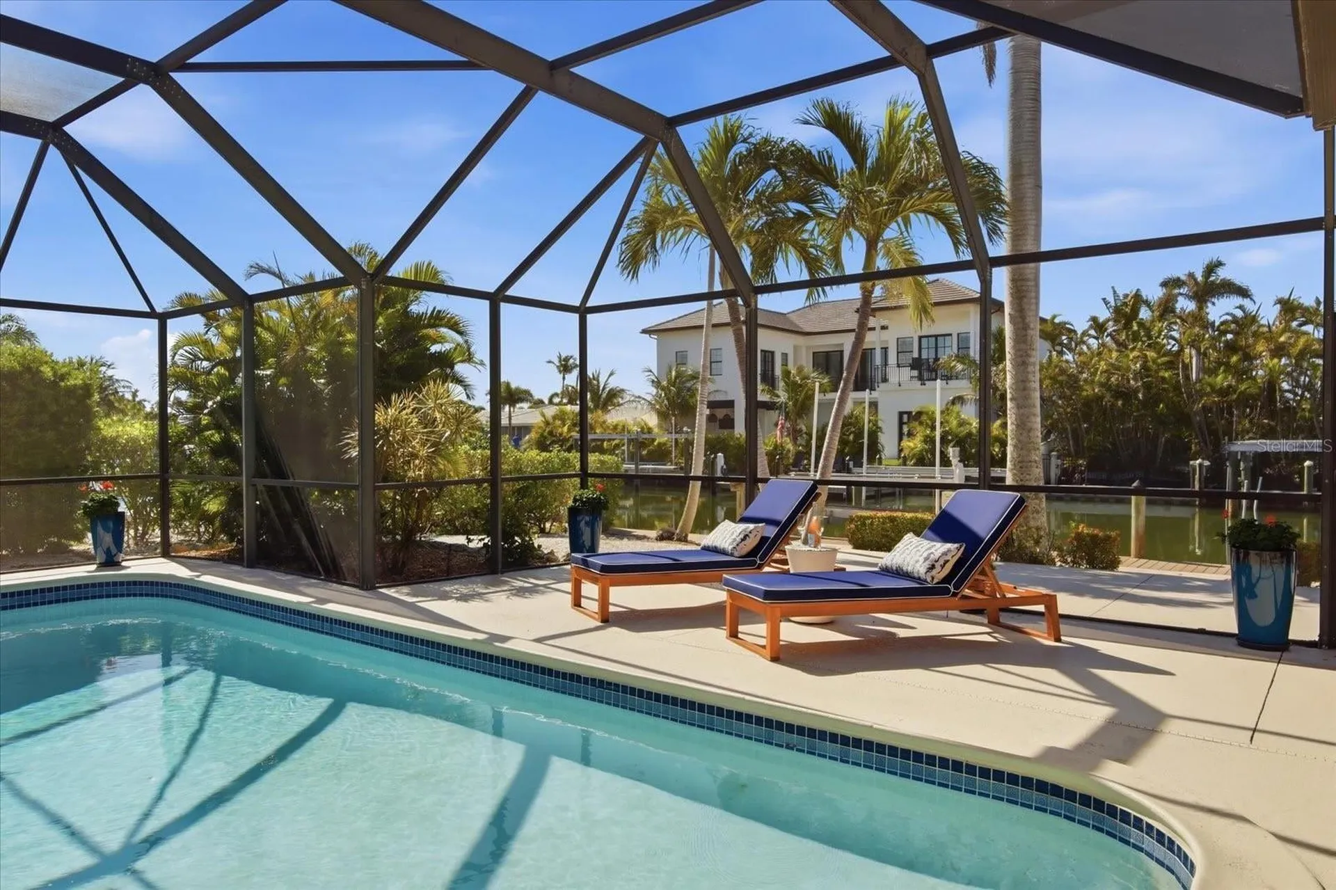 608 Gladstone Lane Holmes Beach FL 34217