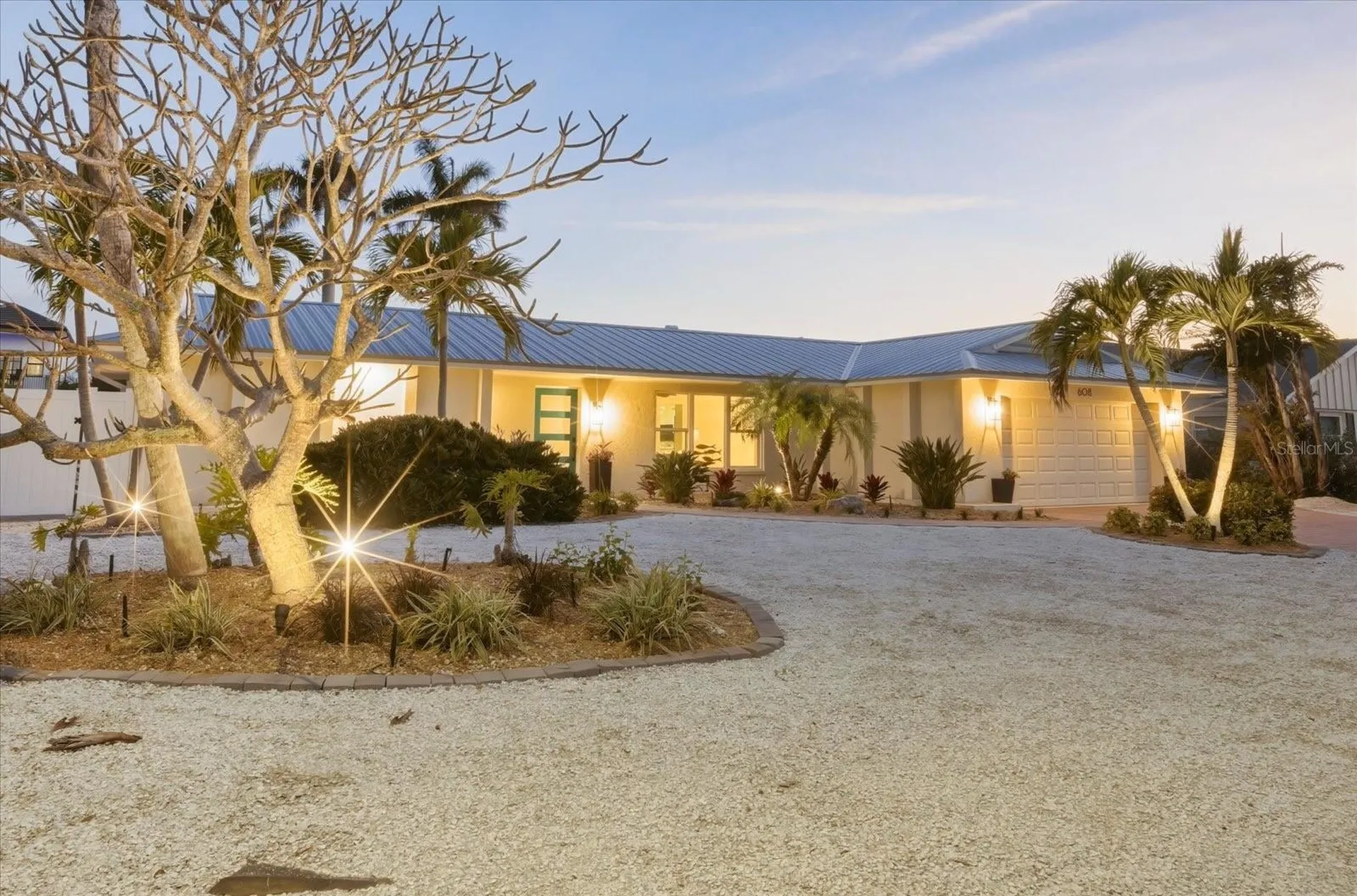 608 Gladstone Lane Holmes Beach FL 34217
