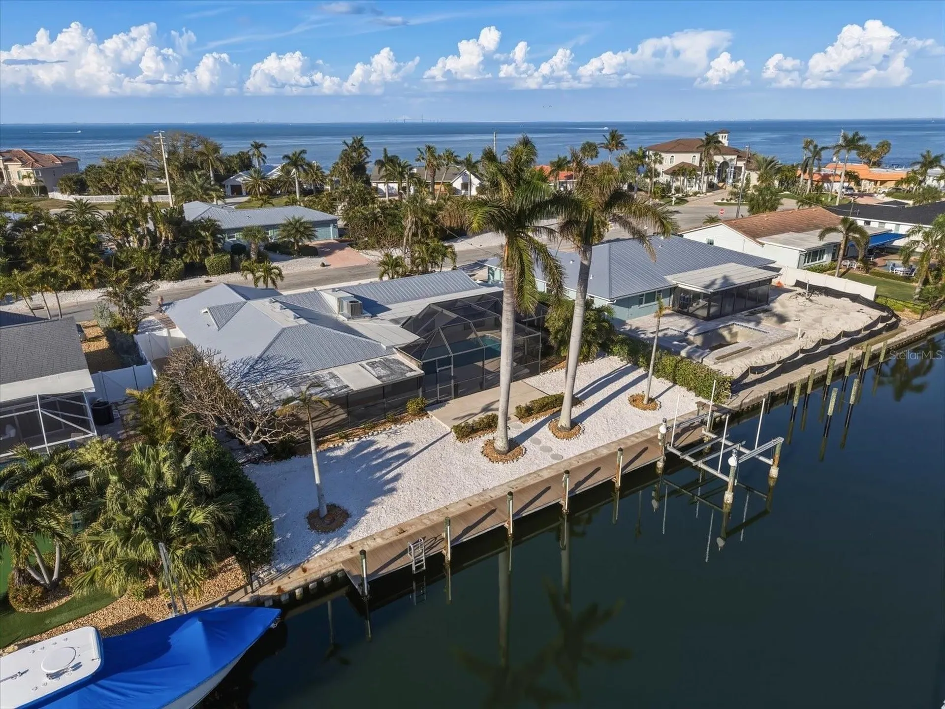 608 Gladstone Lane Holmes Beach FL 34217