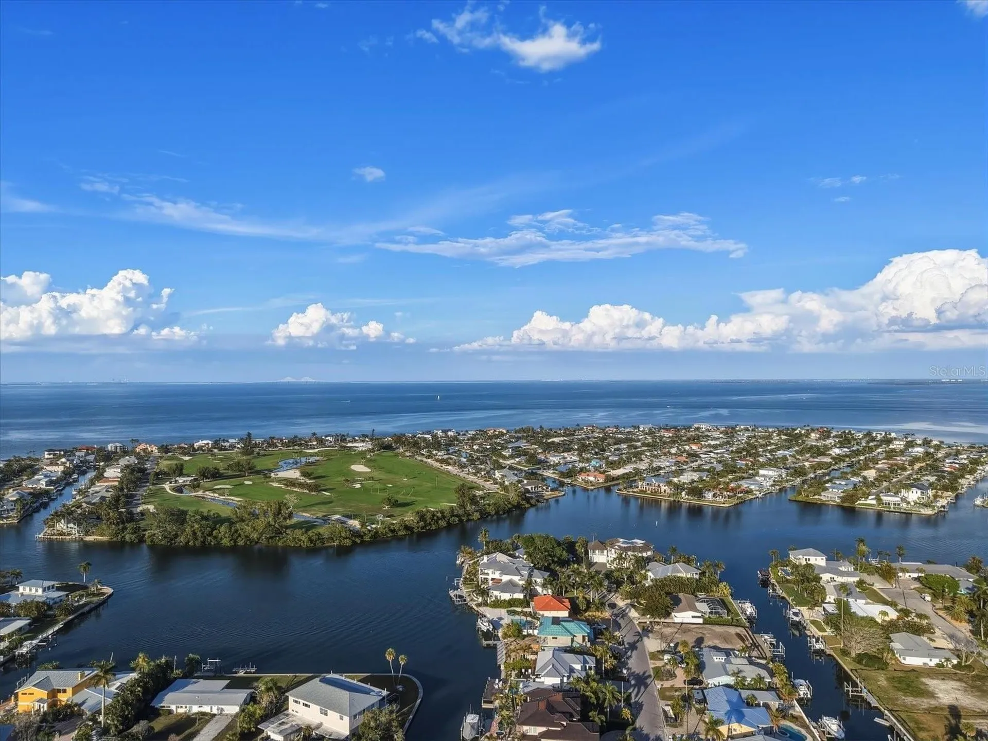 608 Gladstone Lane Holmes Beach FL 34217