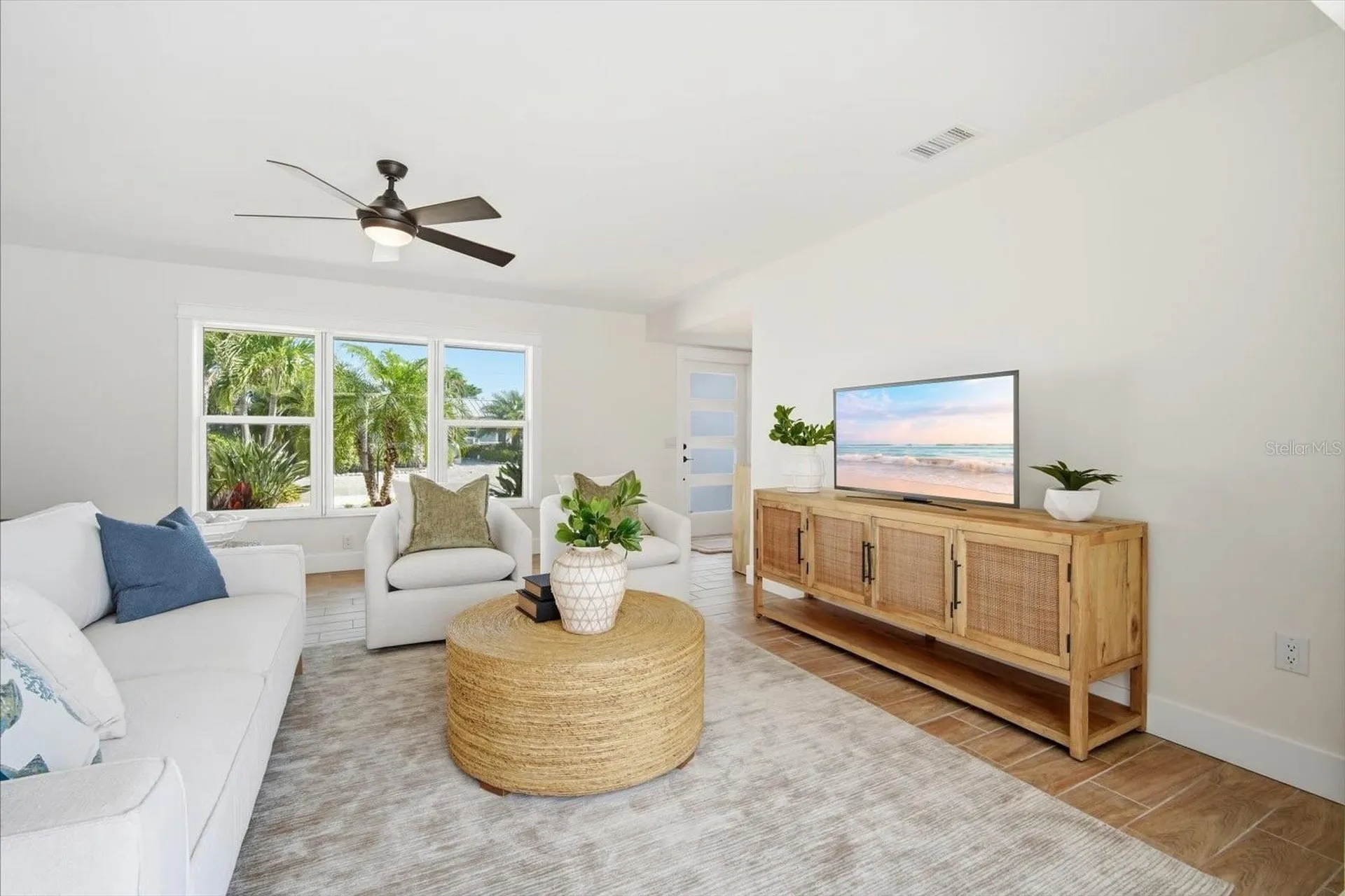 608 Gladstone Lane Holmes Beach FL 34217