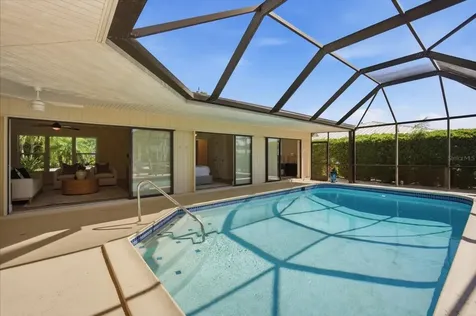 608 Gladstone Lane Holmes Beach FL 34217