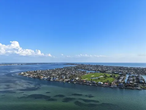 608 Gladstone Lane Holmes Beach FL 34217