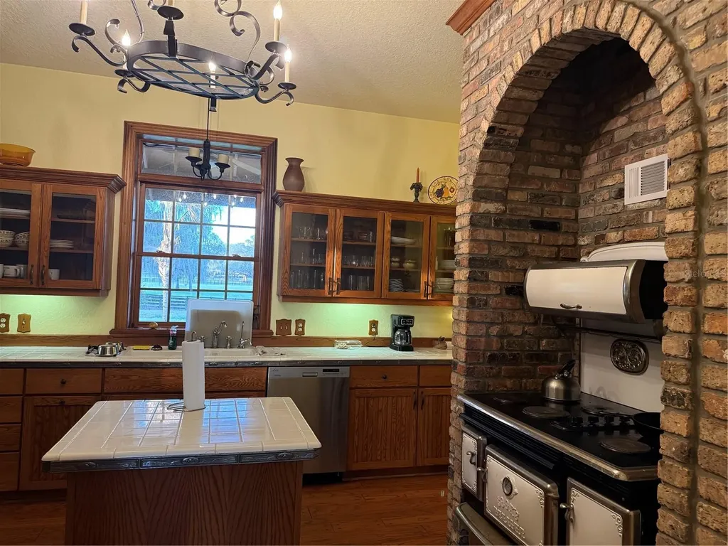 10555 NW 28th Place Ocala FL 34482