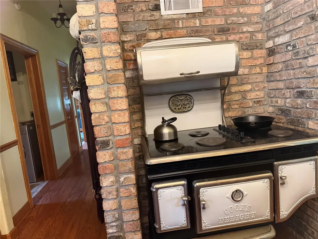 10555 NW 28th Place Ocala FL 34482