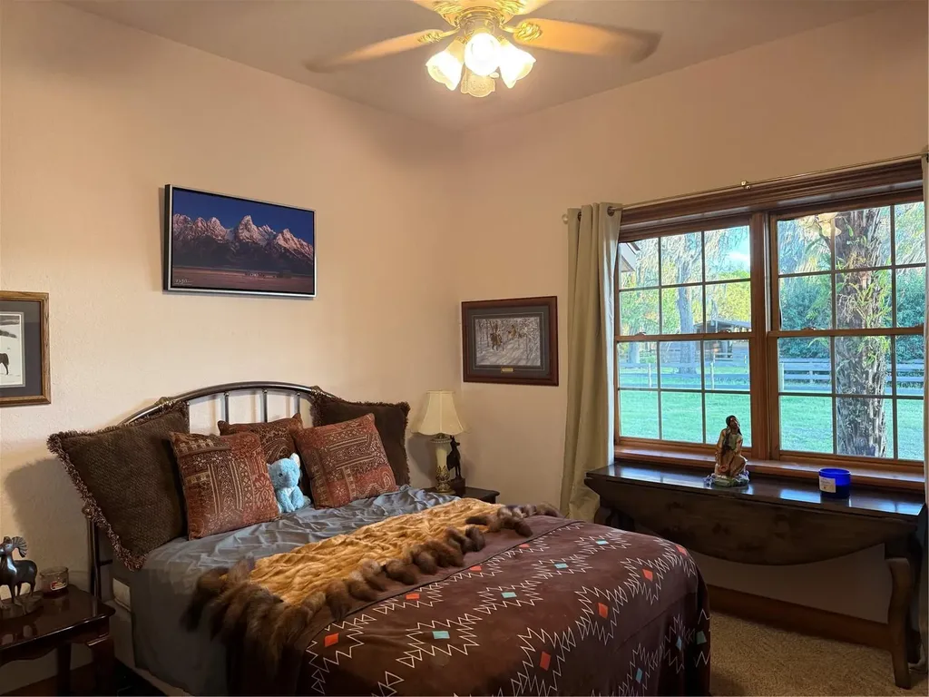 10555 NW 28th Place Ocala FL 34482