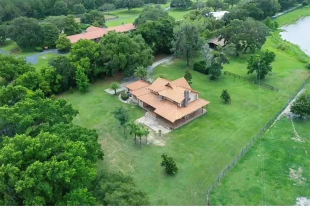 10555 NW 28th Place Ocala FL 34482
