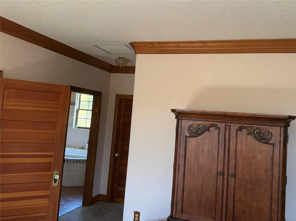 10555 NW 28th Place Ocala FL 34482