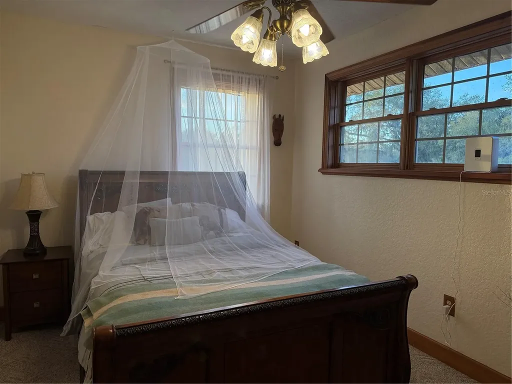 10555 NW 28th Place Ocala FL 34482