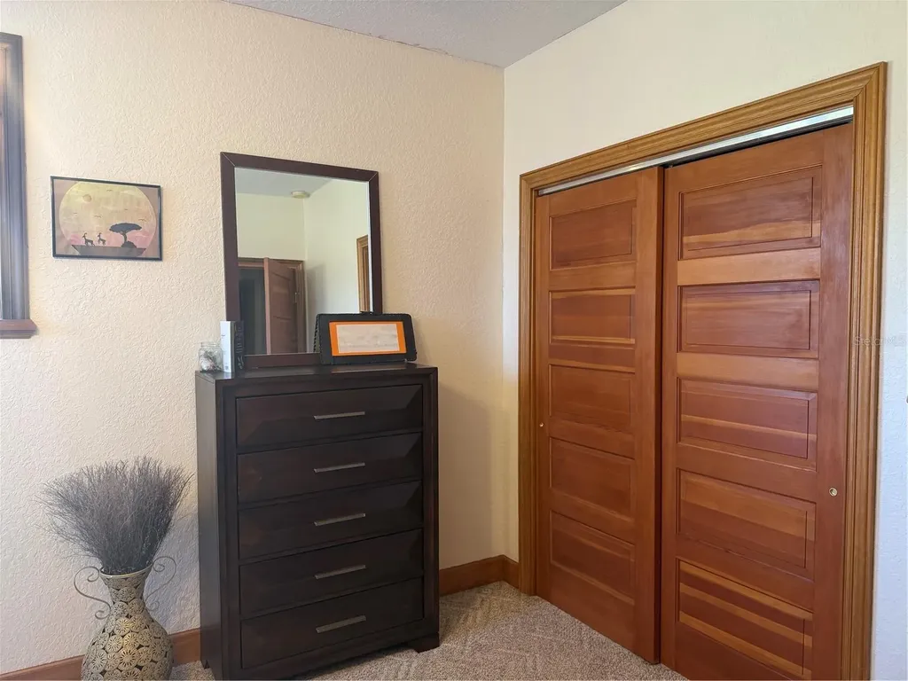 10555 NW 28th Place Ocala FL 34482
