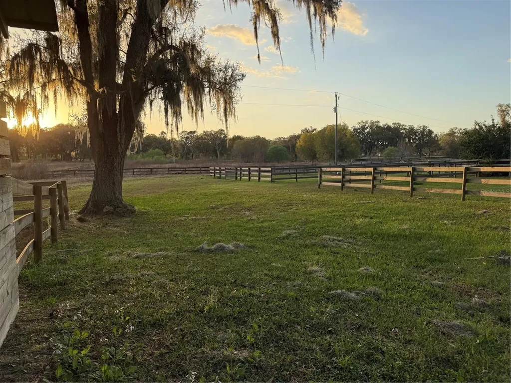 10555 NW 28th Place Ocala FL 34482