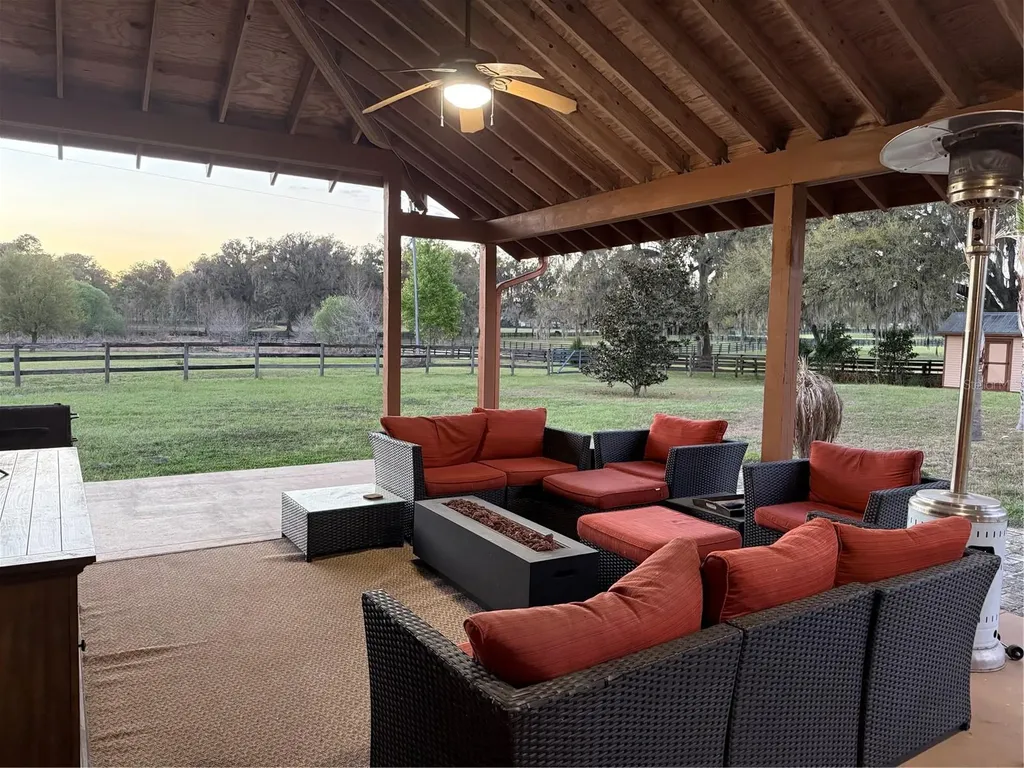 10555 NW 28th Place Ocala FL 34482