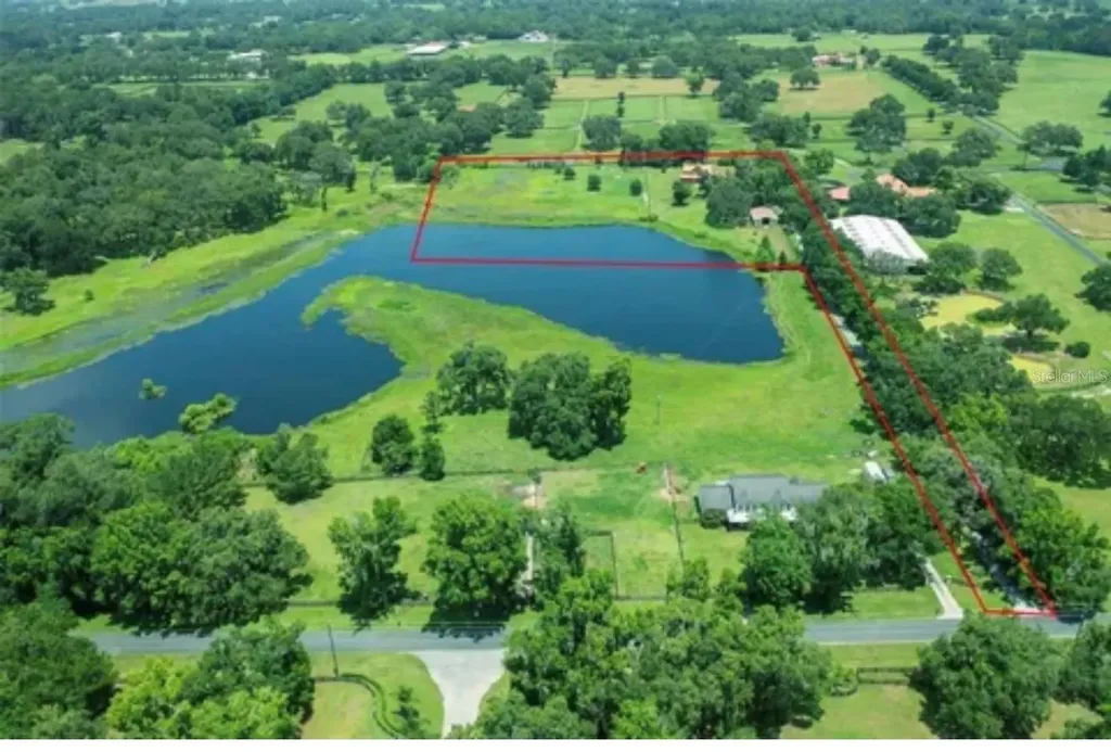 10555 NW 28th Place Ocala FL 34482