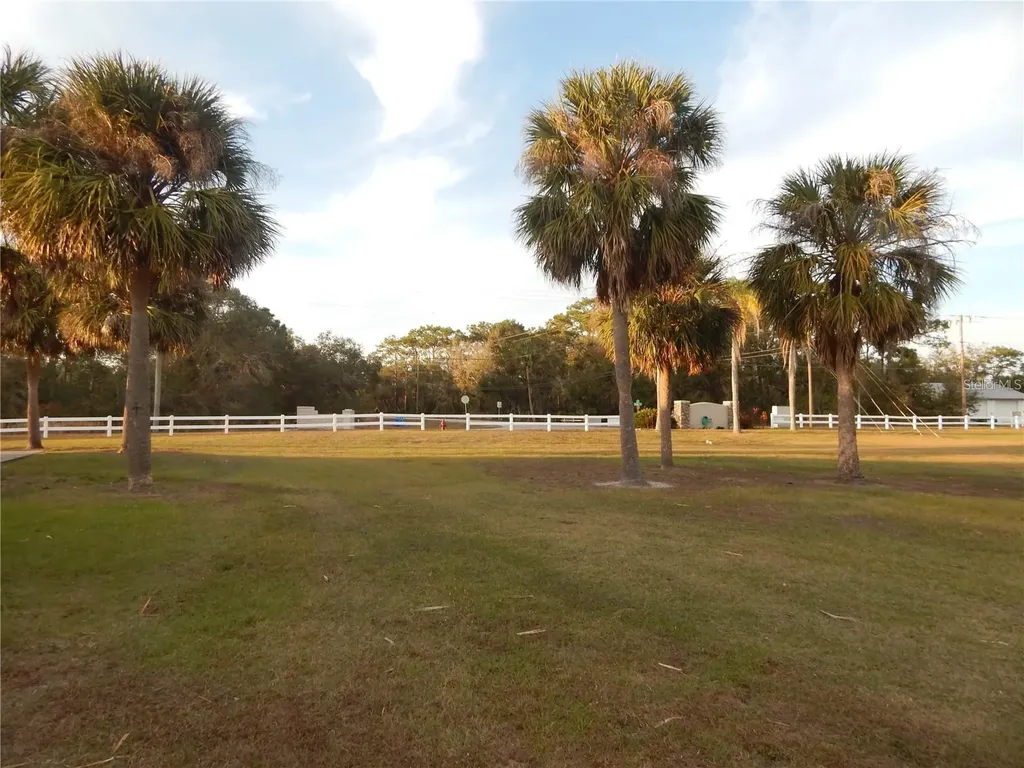 105 Club Circle Lake Wales FL 33898