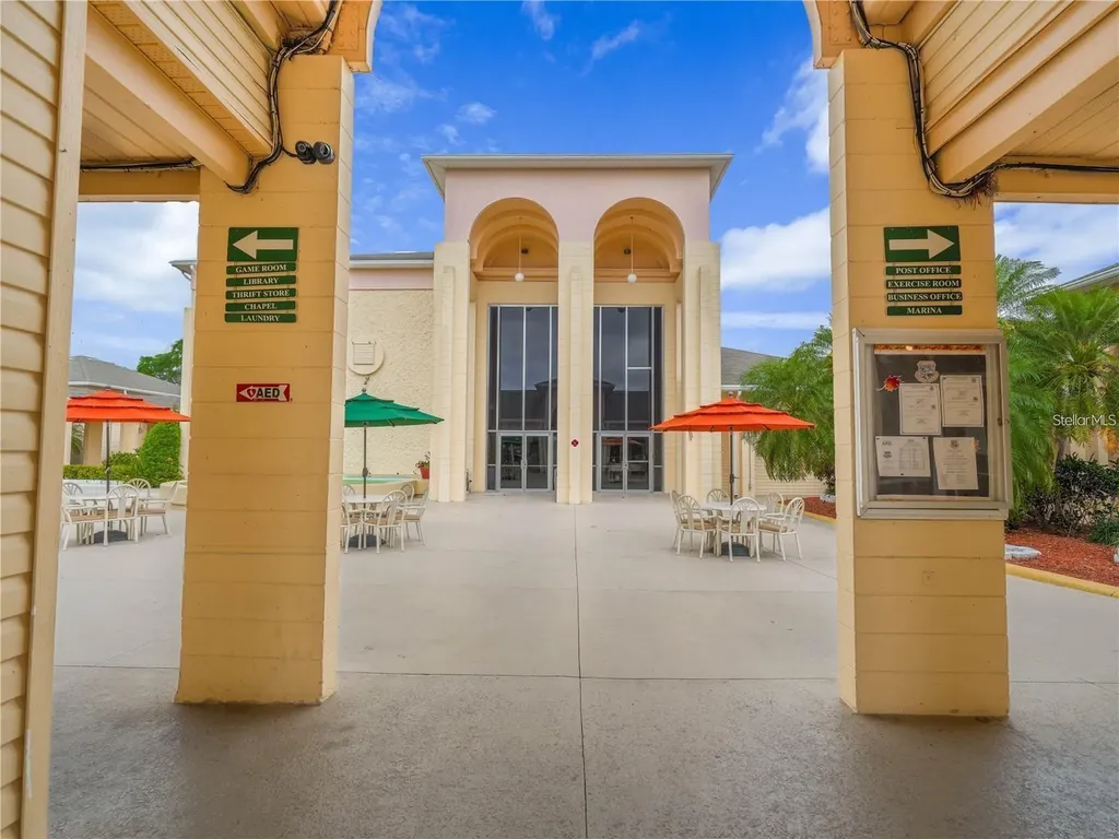 105 Club Circle Lake Wales FL 33898