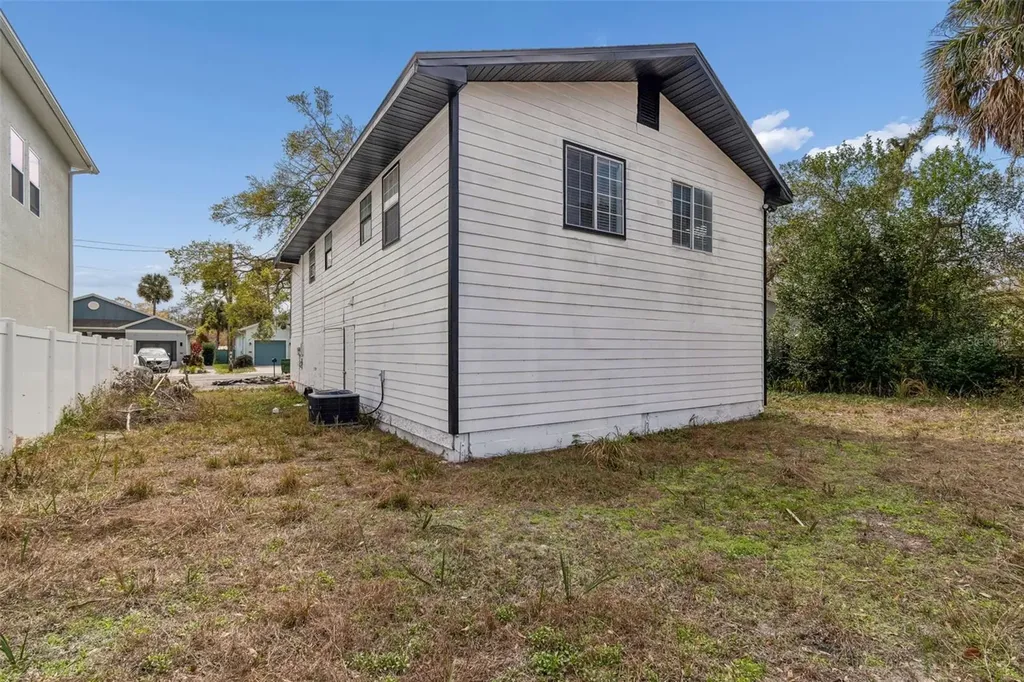 2402 Cassell Street Tampa FL 33605