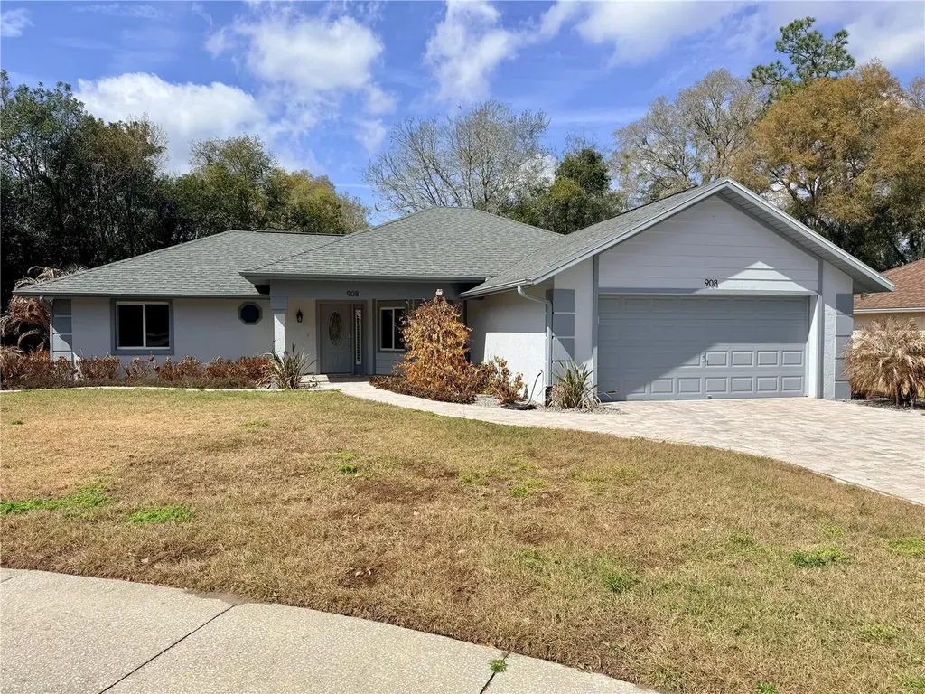 908 Cabbage Court Deland FL 32720
