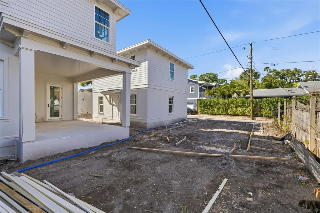 345 11th Avenue NE St Petersburg FL 33701