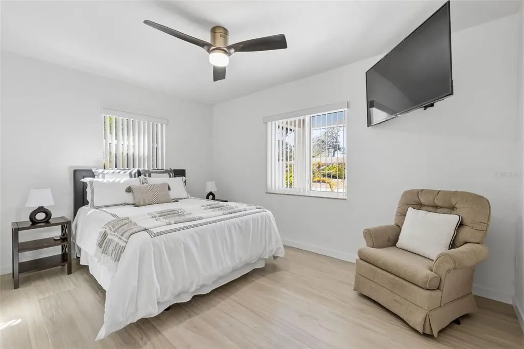 639 43rd Avenue N St Petersburg FL 33703