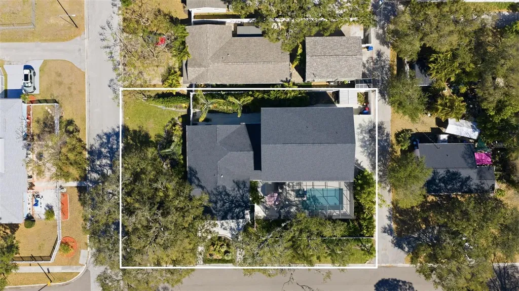 639 43rd Avenue N St Petersburg FL 33703
