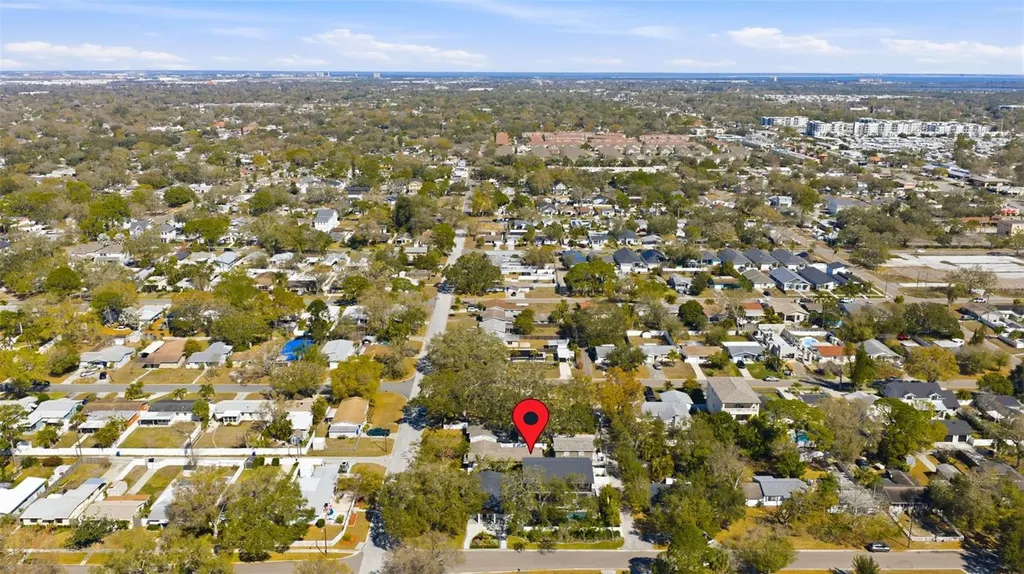 639 43rd Avenue N St Petersburg FL 33703