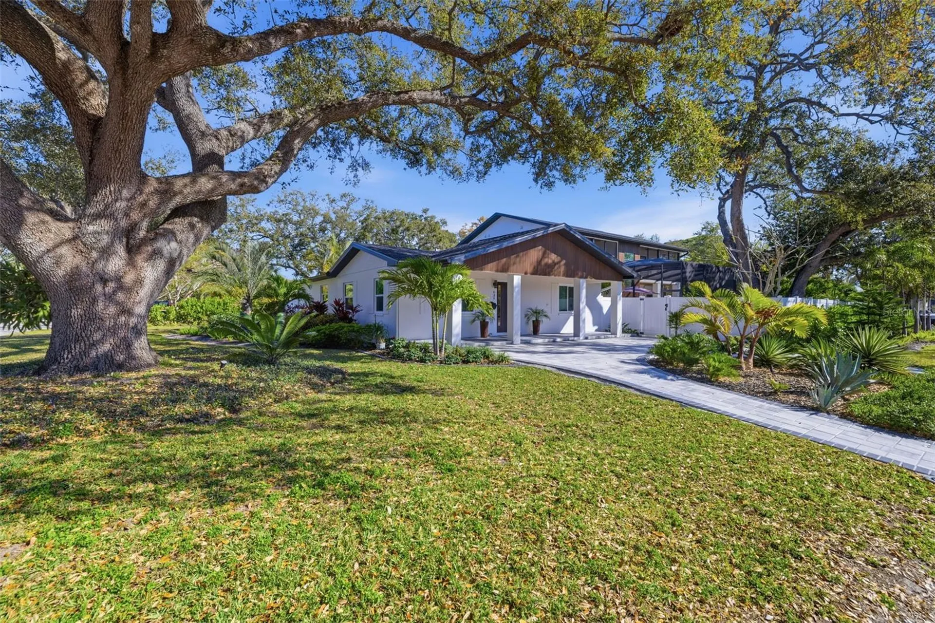 639 43rd Avenue N St Petersburg FL 33703
