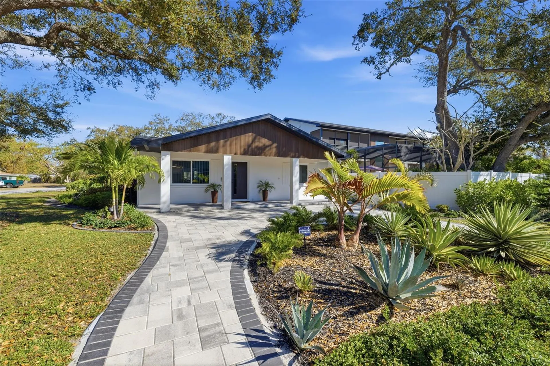 639 43rd Avenue N St Petersburg FL 33703