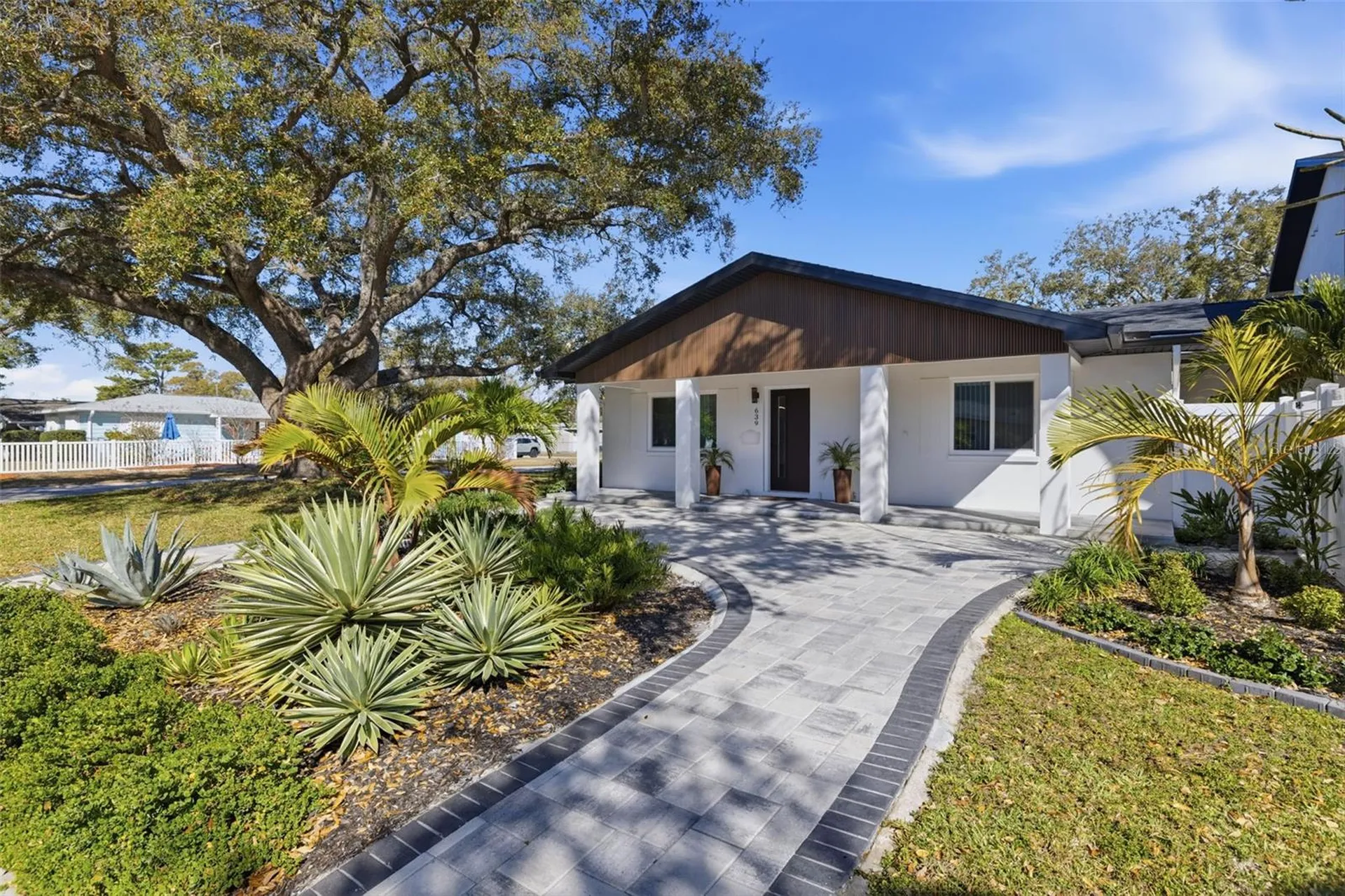 639 43rd Avenue N St Petersburg FL 33703