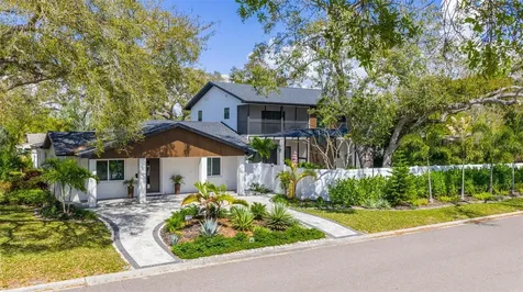 639 43rd Avenue N St Petersburg FL 33703