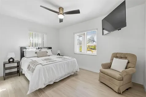 639 43rd Avenue N St Petersburg FL 33703