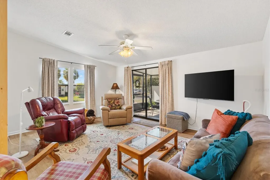 520 Saint Andrews Boulevard Lady Lake FL 32159